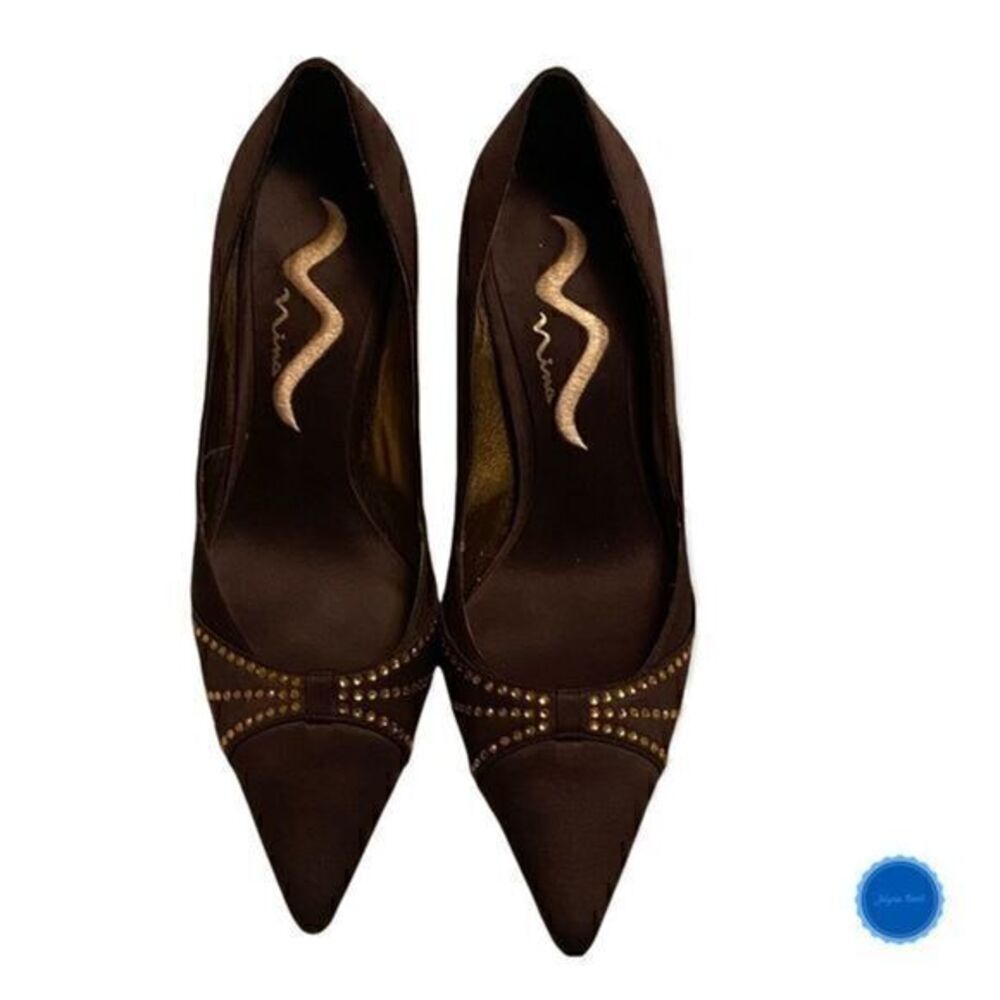 BROWN HEELS